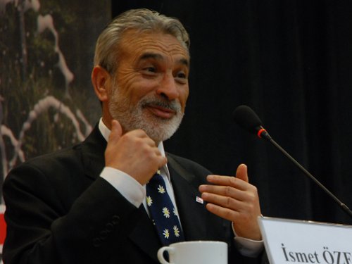 Türkiye Şiirin Neresinde - İsmet Özel